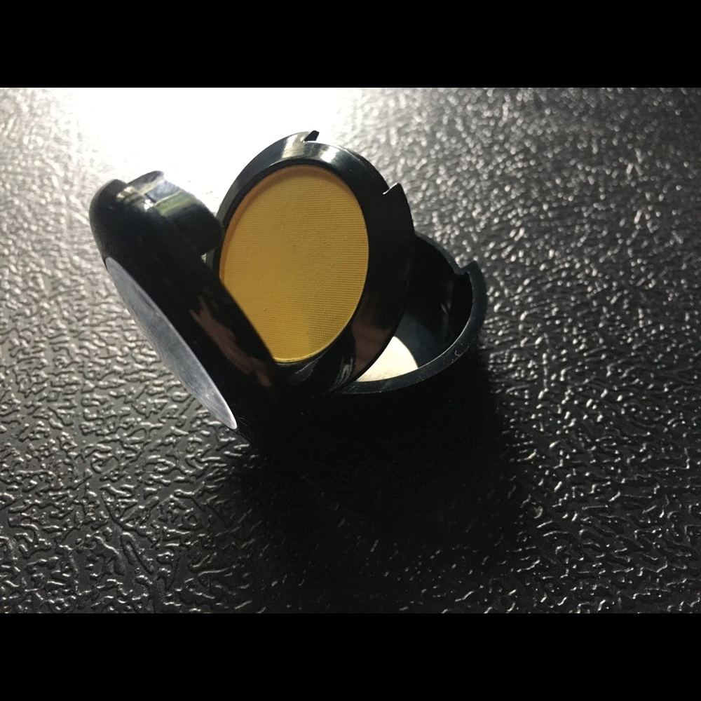 yellow eyeshadow compact